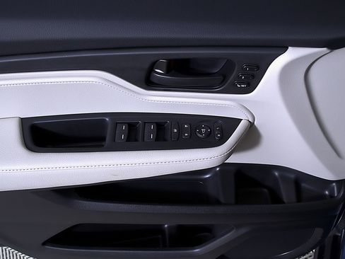 Certified 2026 Honda Odyssey EX-L image 19