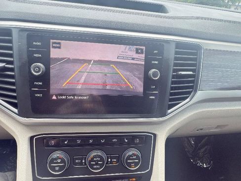 Used 2019 Volkswagen Atlas SE w/ Towing Package FWD image 11