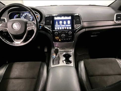 Used 2020 Jeep Grand Cherokee Altitude AWD/4WD image 18