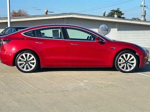 Used 2017 Tesla Model 3 Long Range image 2