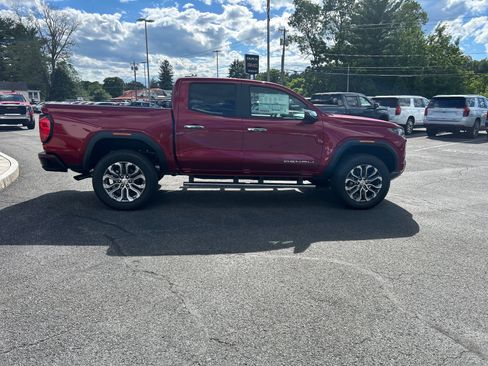 New 2026 GMC Canyon Denali AWD/4WD image 13