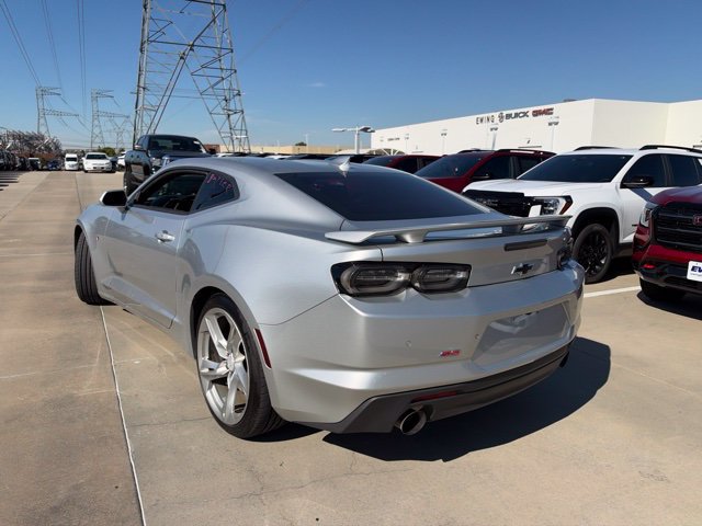 Used 2019 Chevrolet Camaro SS RWD image 3