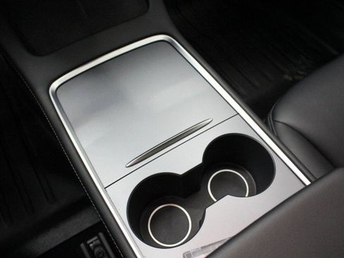 Used 2022 Tesla Model 3 Performance image 21