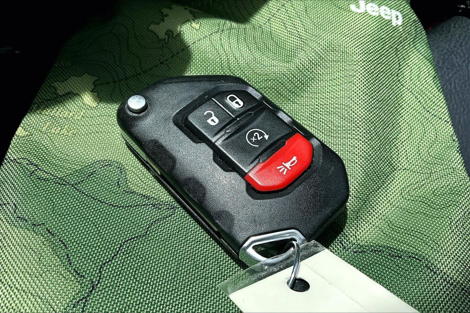 Used 2020 Jeep Wrangler Unlimited Rubicon w/ Quick Order Package 28Y Recon AWD/4WD image 15