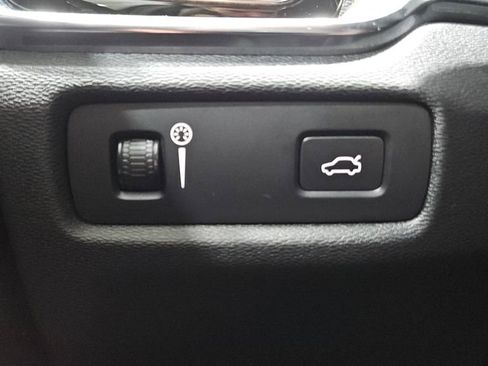 Used 2019 Volvo S60 T6 Inscription image 30