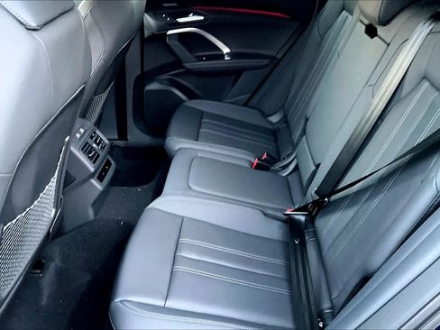 New 2025 Audi Q5 Premium Plus image 19