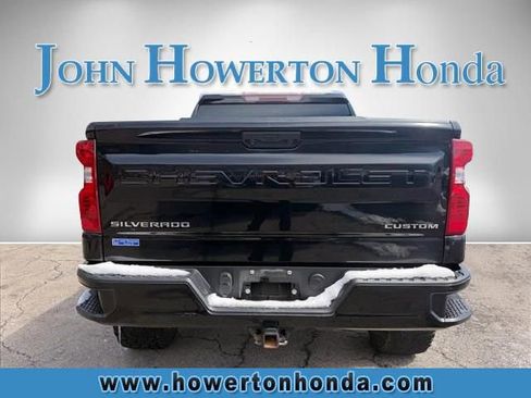 Used 2023 Chevrolet Silverado 1500 Custom Trail Boss AWD/4WD image 5