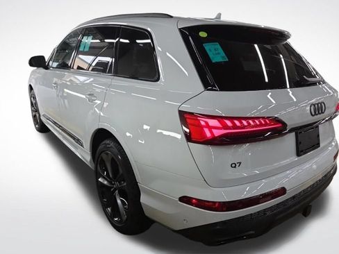 Used 2025 Audi Q7 3.0T Premium Plus AWD/4WD image 4