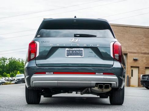 Used 2023 Hyundai Palisade Calligraphy FWD image 12