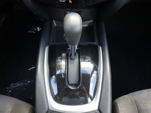 Used 2015 Nissan Rogue S AWD/4WD image 36