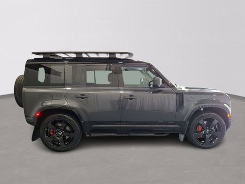 Certified 2025 Land Rover Defender 110 X AWD/4WD image 5
