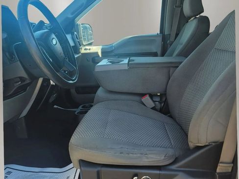Used 2015 Ford F150 XLT w/ Equipment Group 302A Luxury AWD/4WD image 9