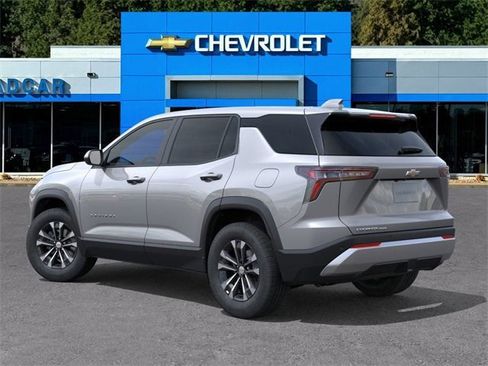 New 2026 Chevrolet Equinox LT image 3