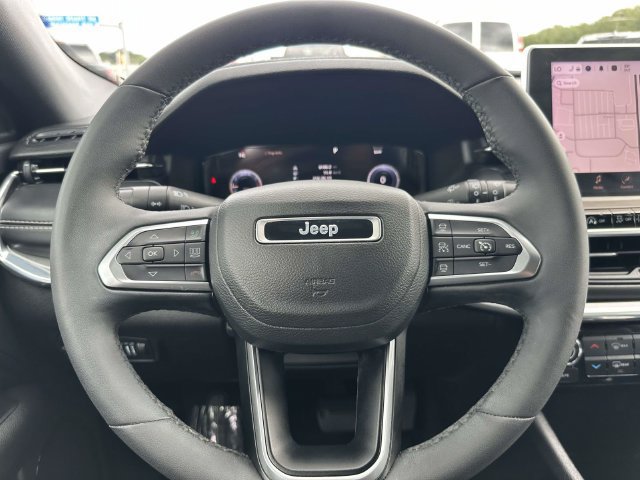 Used 2023 Jeep Compass High Altitude AWD/4WD image 22