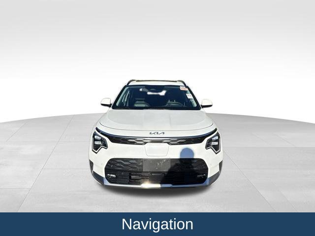 Used 2024 Kia Niro Wave w/ Wave Preserve Package FWD image 2