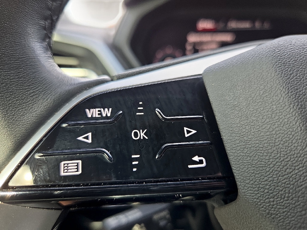 Used 2023 Audi Q4 e-tron Premium Plus w/ Premium Plus RWD image 19