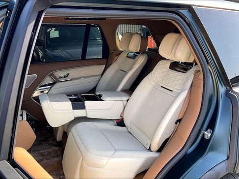 New 2026 Land Rover Range Rover SV AWD/4WD image 22