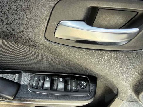 Used 2015 Dodge Charger SE w/ Popular Equipment Group RWD image 10