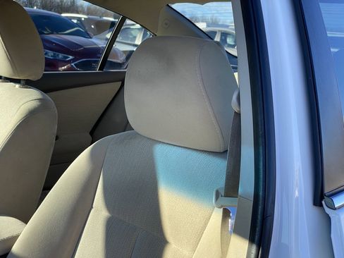 Used 2011 Nissan Altima 2.5 S w/ Special Edition Pkg image 22