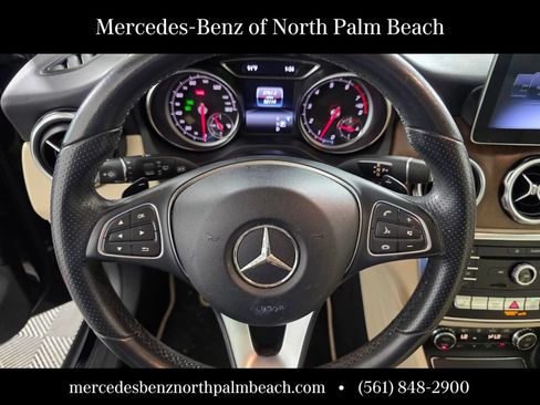 Used 2018 Mercedes-Benz GLA 250 image 18