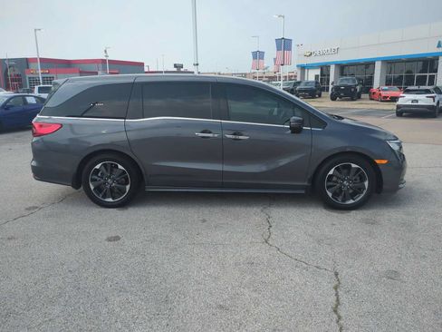 Used 2022 Honda Odyssey Elite image 9