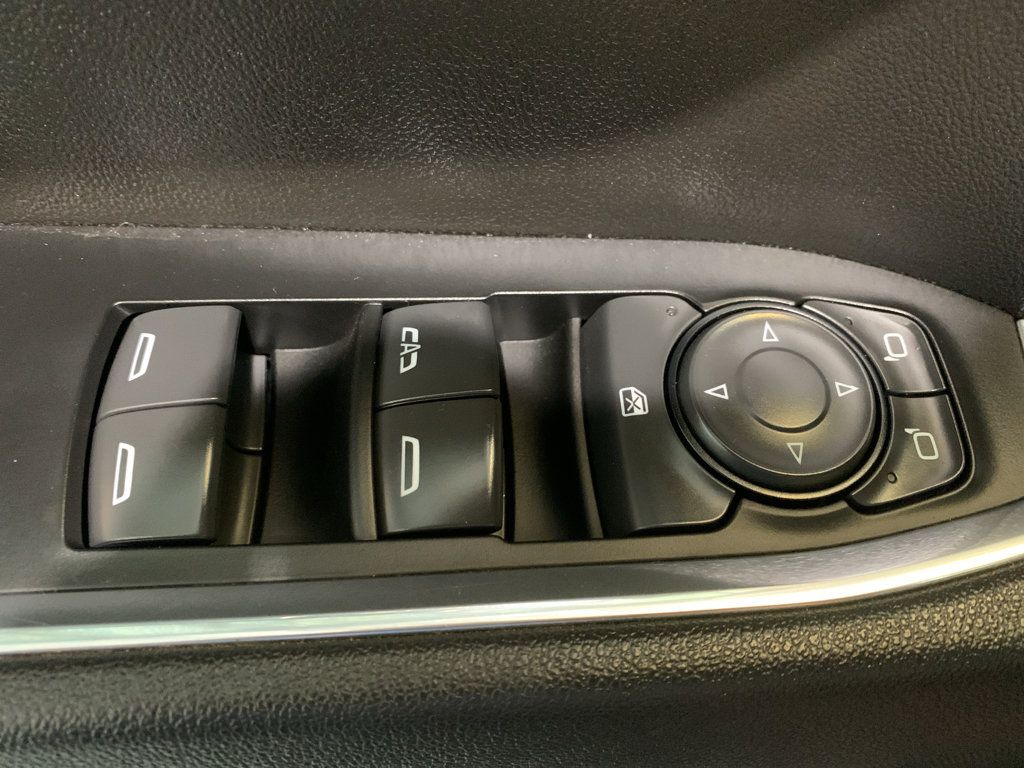 Used 2025 Chevrolet Silverado 1500 LT RWD image 26