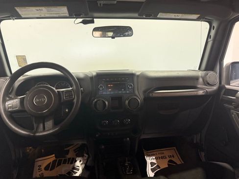 Used 2018 Jeep Wrangler Unlimited Sport w/ Max Tow Package image 10