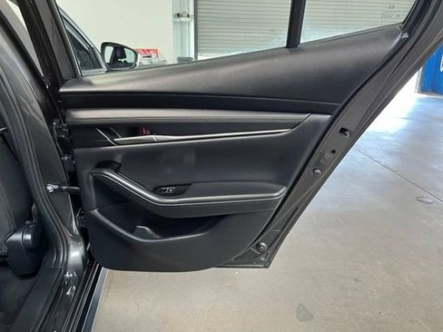 Used 2024 MAZDA MAZDA3 s FWD image 15