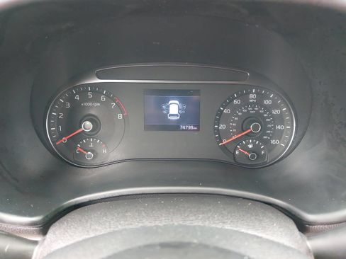 Used 2020 Kia Soul LX FWD image 18
