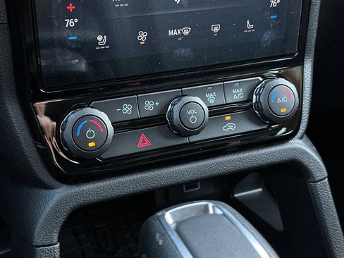 New 2025 Ford Ranger Lariat w/ FX4 Off-Road Package image 19