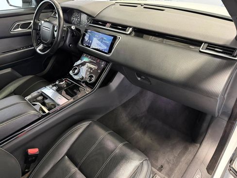 Used 2018 Land Rover Range Rover Velar S AWD/4WD image 29