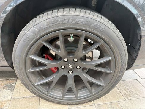 Used 2018 Dodge Challenger R/T Scat Pack w/ Dynamics Package RWD image 26