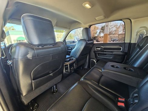 Used 2020 RAM 2500 Laramie w/ Chrome Appearance Group image 11