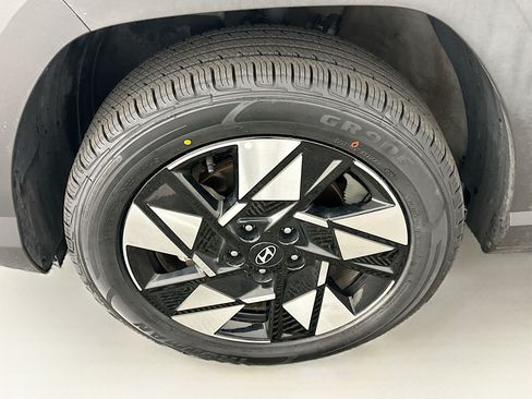 Used 2025 Hyundai Kona SEL AWD/4WD image 11