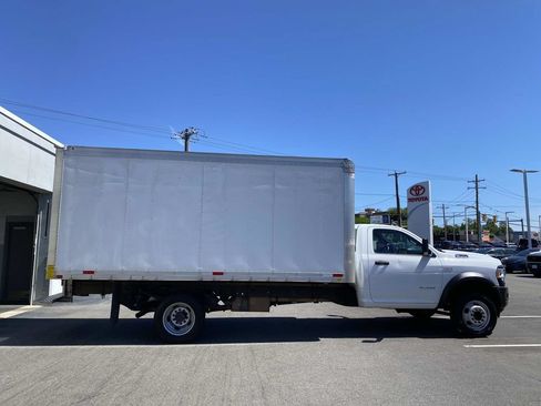 Used 2022 RAM 4500 Tradesman RWD image 10