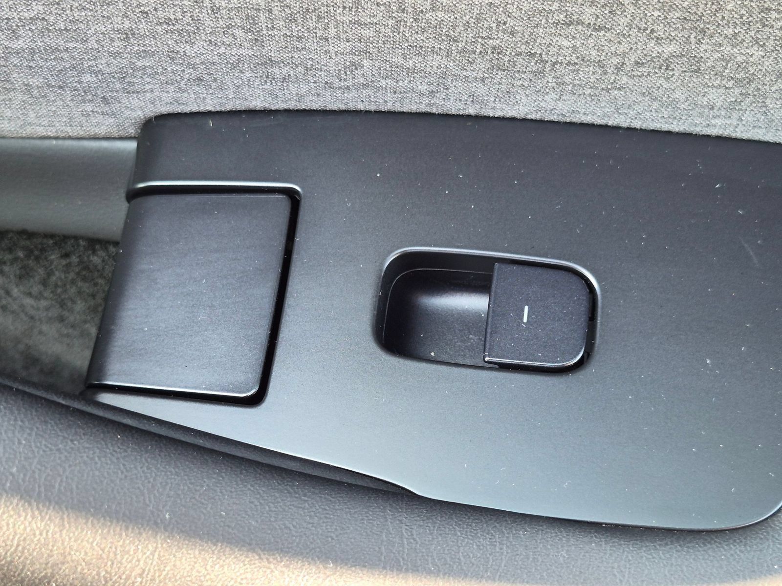 Used 2025 Tesla Model 3 Long Range RWD image 36