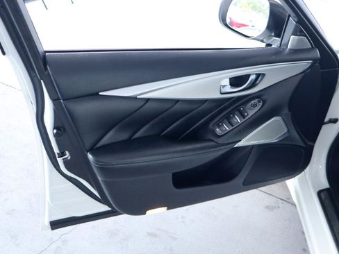 Used 2021 INFINITI Q50 Luxe w/ Seat & Sound Package RWD image 12