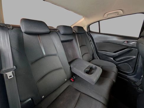 Used 2018 MAZDA MAZDA3 Sport w/ Preferred Equipment Package FWD image 39