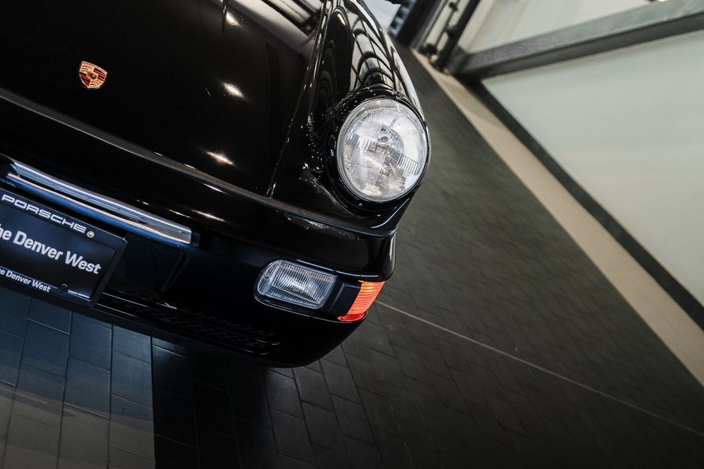 Used 1989 Porsche 911 Carrera 4 AWD/4WD image 16