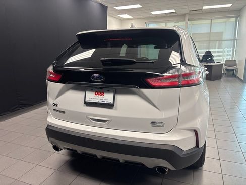 Used 2019 Ford Edge SEL w/ Equipment Group 201A FWD image 4