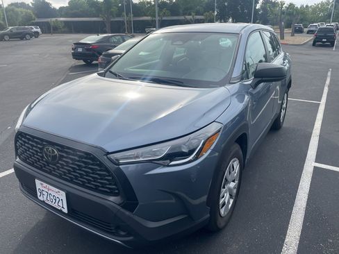 Used 2023 Toyota Corolla Cross L AWD/4WD image 4