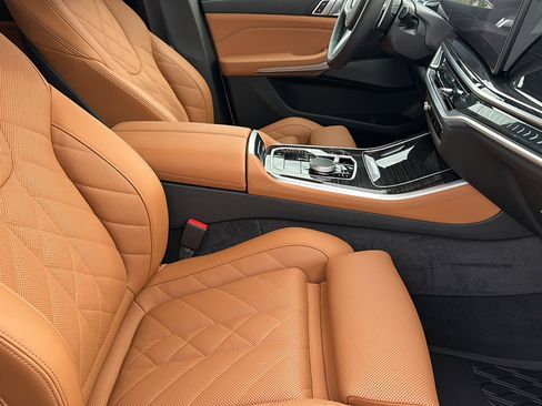 Certified 2025 BMW X5 xDrive40i w/ M Sport Package image 23