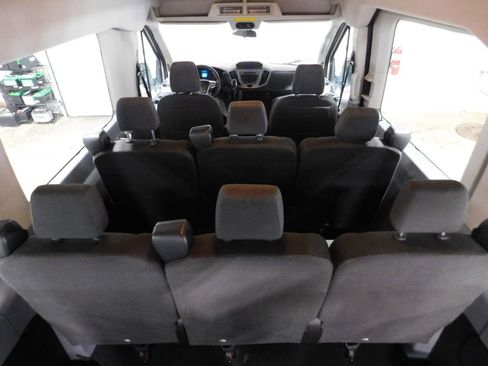 Used 2018 Ford Transit 150 XLT image 35