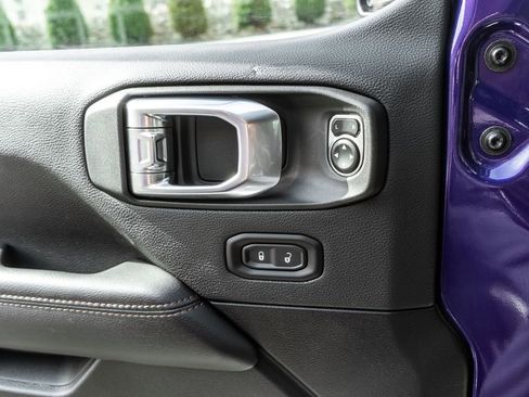 Used 2023 Jeep Wrangler Unlimited Rubicon 392 w/ Xtreme Recon 35" Tire Package AWD/4WD image 18