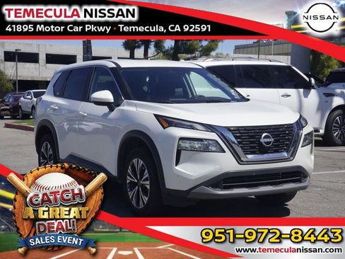 Used 2023 Nissan Rogue SV image 1