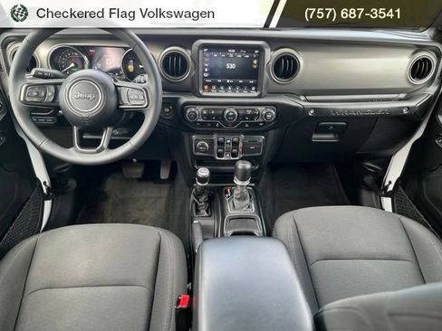 Used 2023 Jeep Wrangler Unlimited w/ Cold Weather Group AWD/4WD image 28