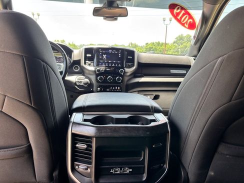 Used 2019 RAM 1500 Big Horn AWD/4WD image 14