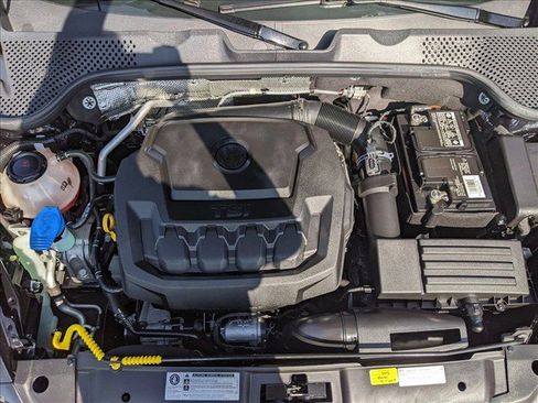 Used 2018 Volkswagen Beetle 2.0T Coast FWD image 21