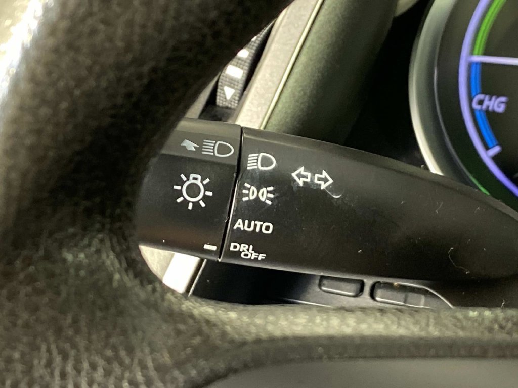 Used 2020 Toyota Camry LE w/ Sunroof Package FWD image 19