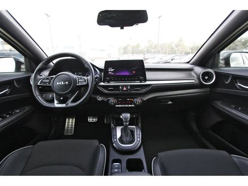 Used 2024 Kia Forte GT-Line w/ GT-Line Premium Package FWD image 12